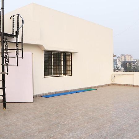 Radharani Apartment Колката Екстер'єр фото