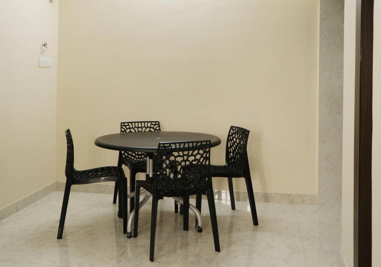Radharani Apartment Колката Екстер'єр фото